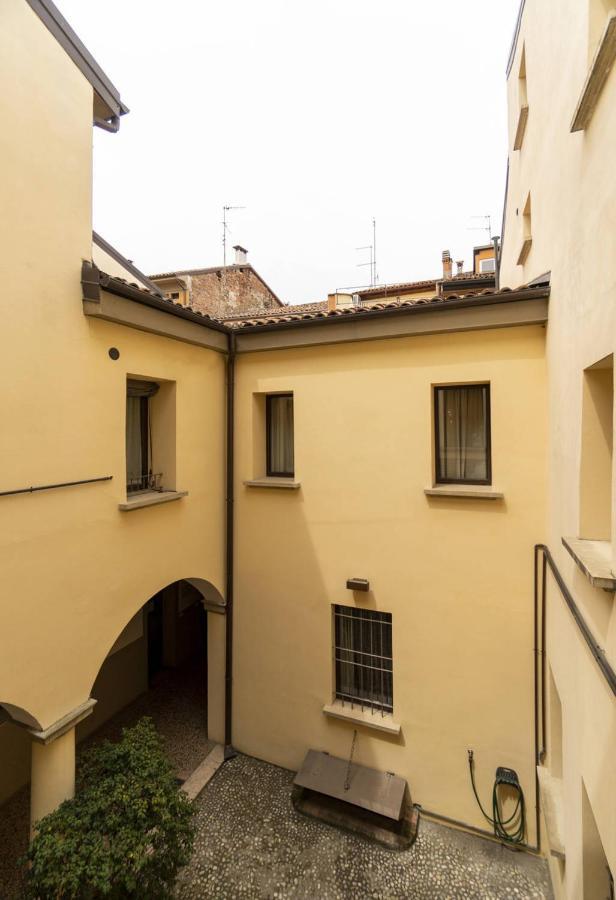 Broccaindosso 33 - Appartamento Nel Centro Storico Bologna Exterior foto