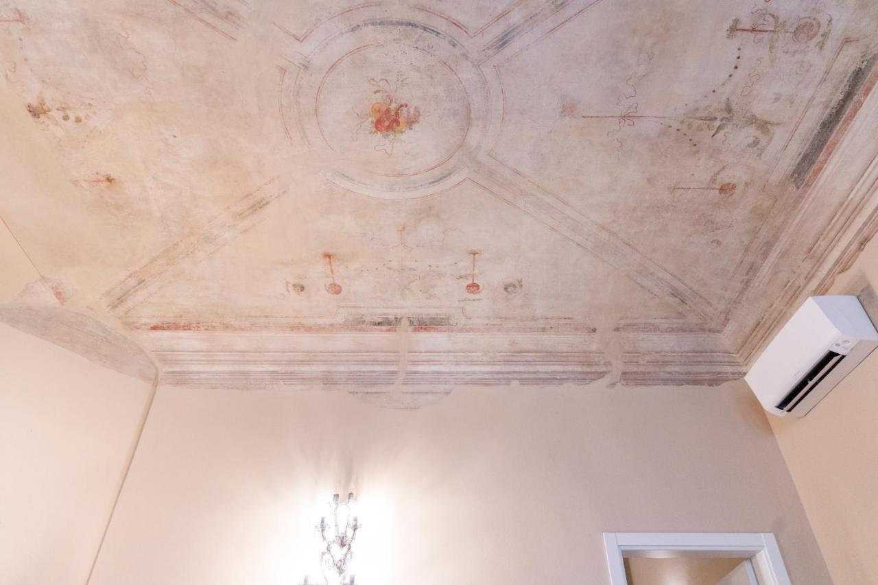 Broccaindosso 33 - Appartamento Nel Centro Storico Bologna Exterior foto